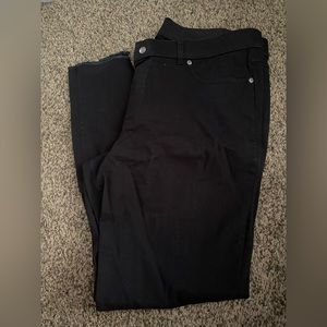 HUE Women's Ripped Knee Denim Leggings